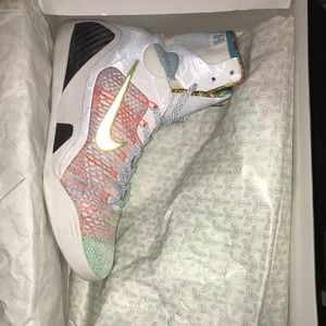 What the kobe 9 elite high (Size 9.5)